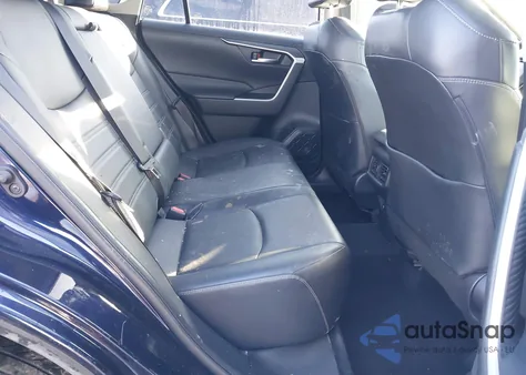 2021 Toyota Rav4 Xle Premium z USA, uszkodzony, nr VIN JTMA1RFV7MD070165